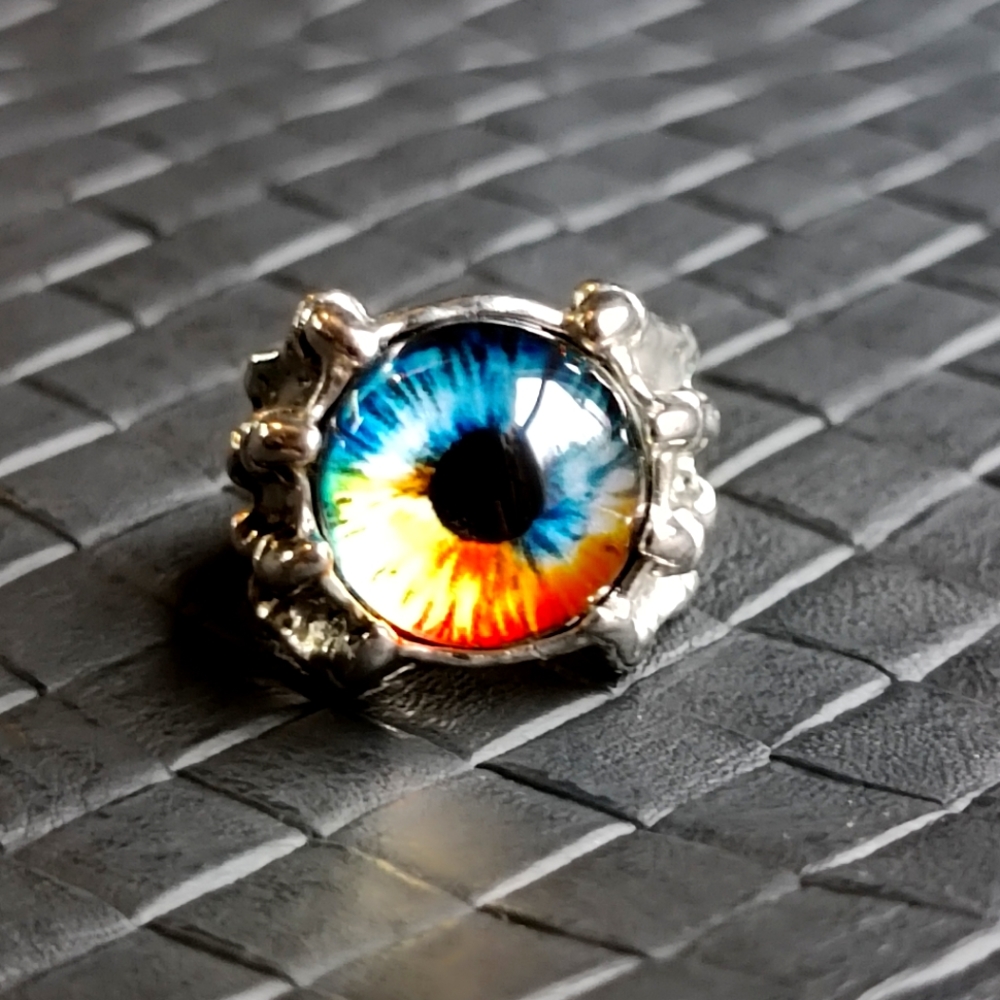 Rainbow eyeball/claw Ring Sz 9